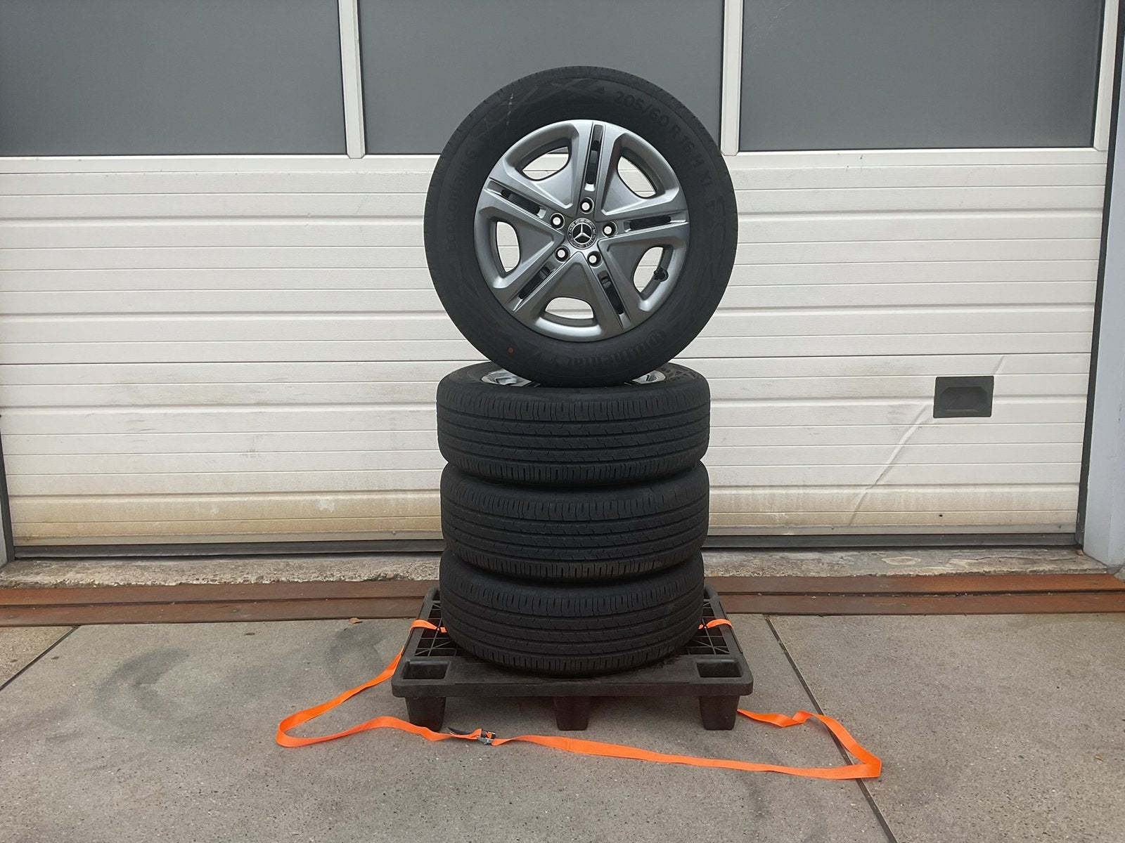 Mercedes - Citan.  Nieuw  Zomerset.  205 - 60 - 16., Ophalen, Bestelwagen, 16 inch, Banden en Velgen