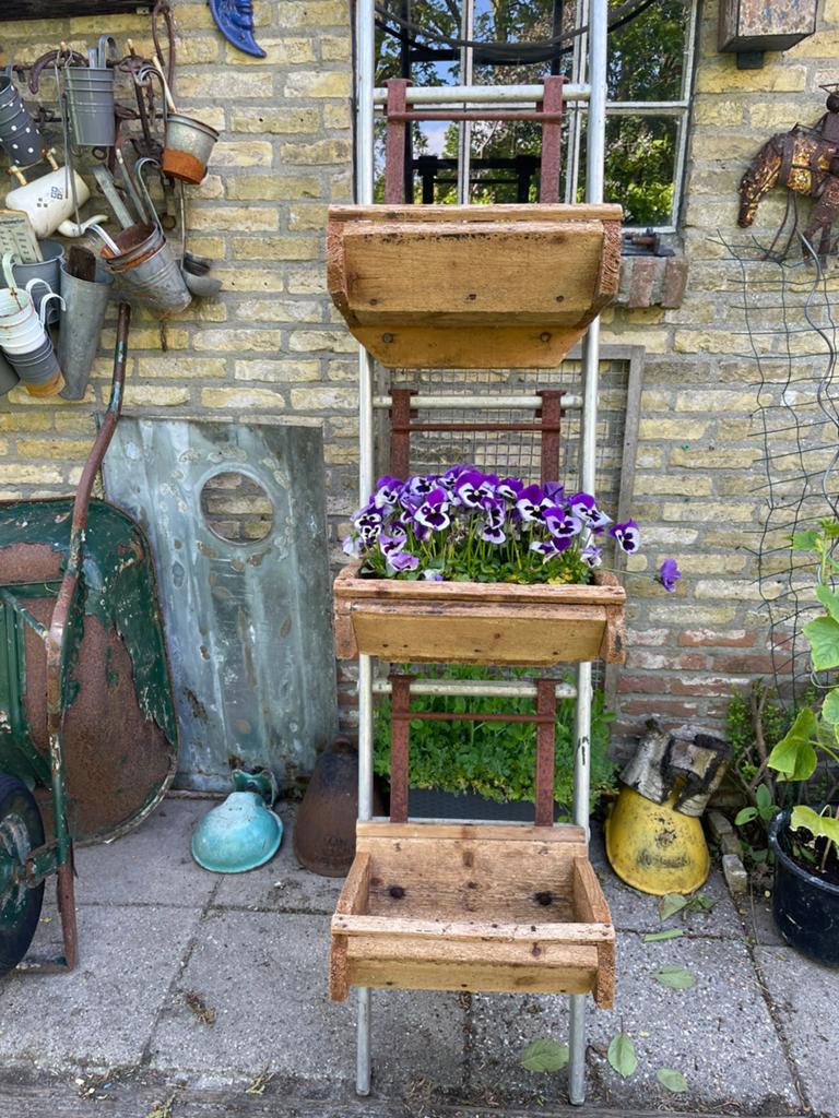 Rustieke oude houten voerbakken, Tuin en Terras, Tuinvazen, Ophalen, Zo goed als nieuw