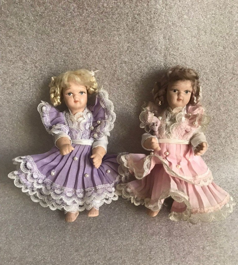 Vintage Klein Frans Popje Pop Poupee Carine Porselein 9 cm, Verzamelen, Ophalen of Verzenden, Gebruikt, Pop