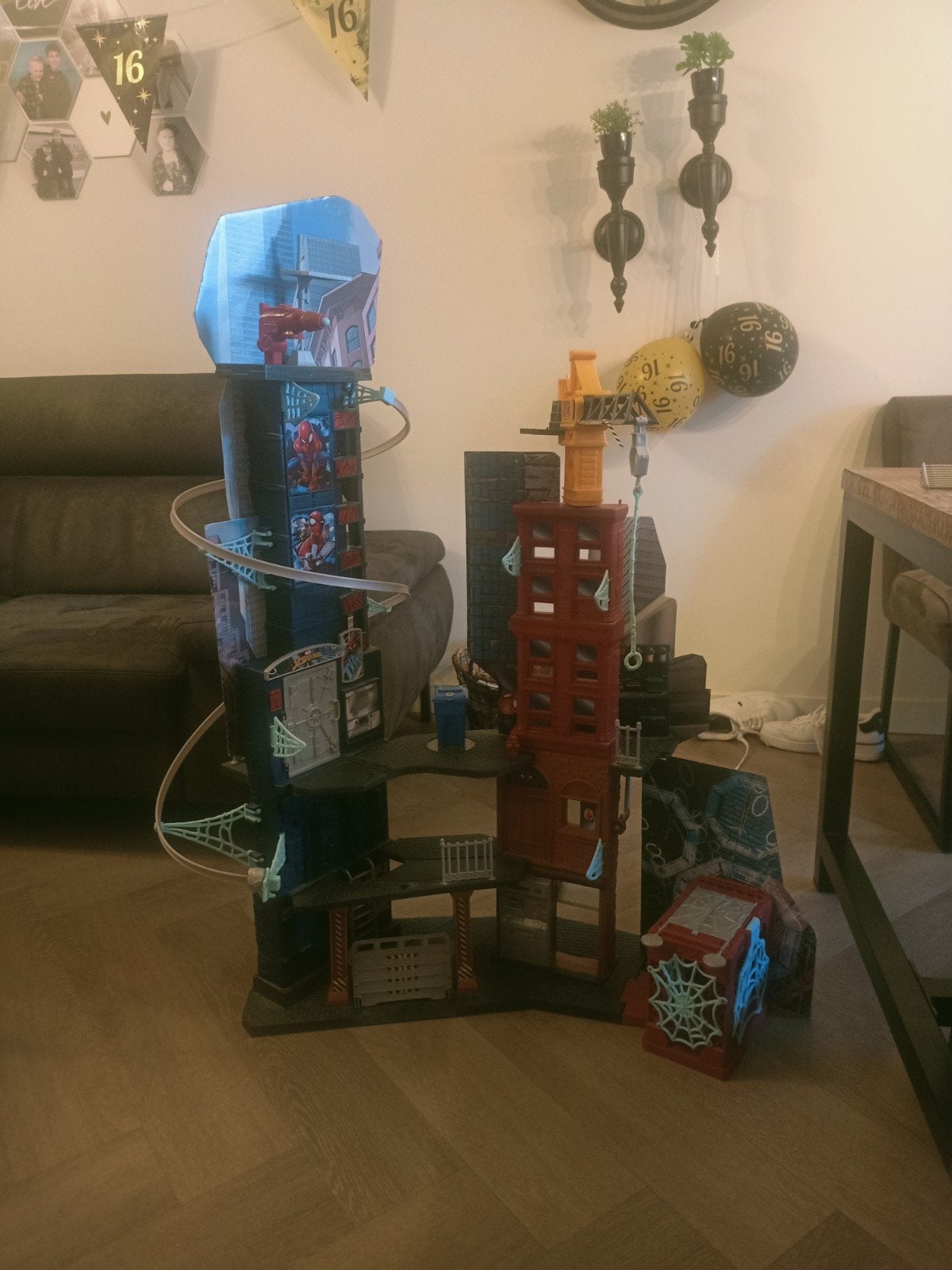 Spiderman speeltoren, Ophalen, Zo goed als nieuw