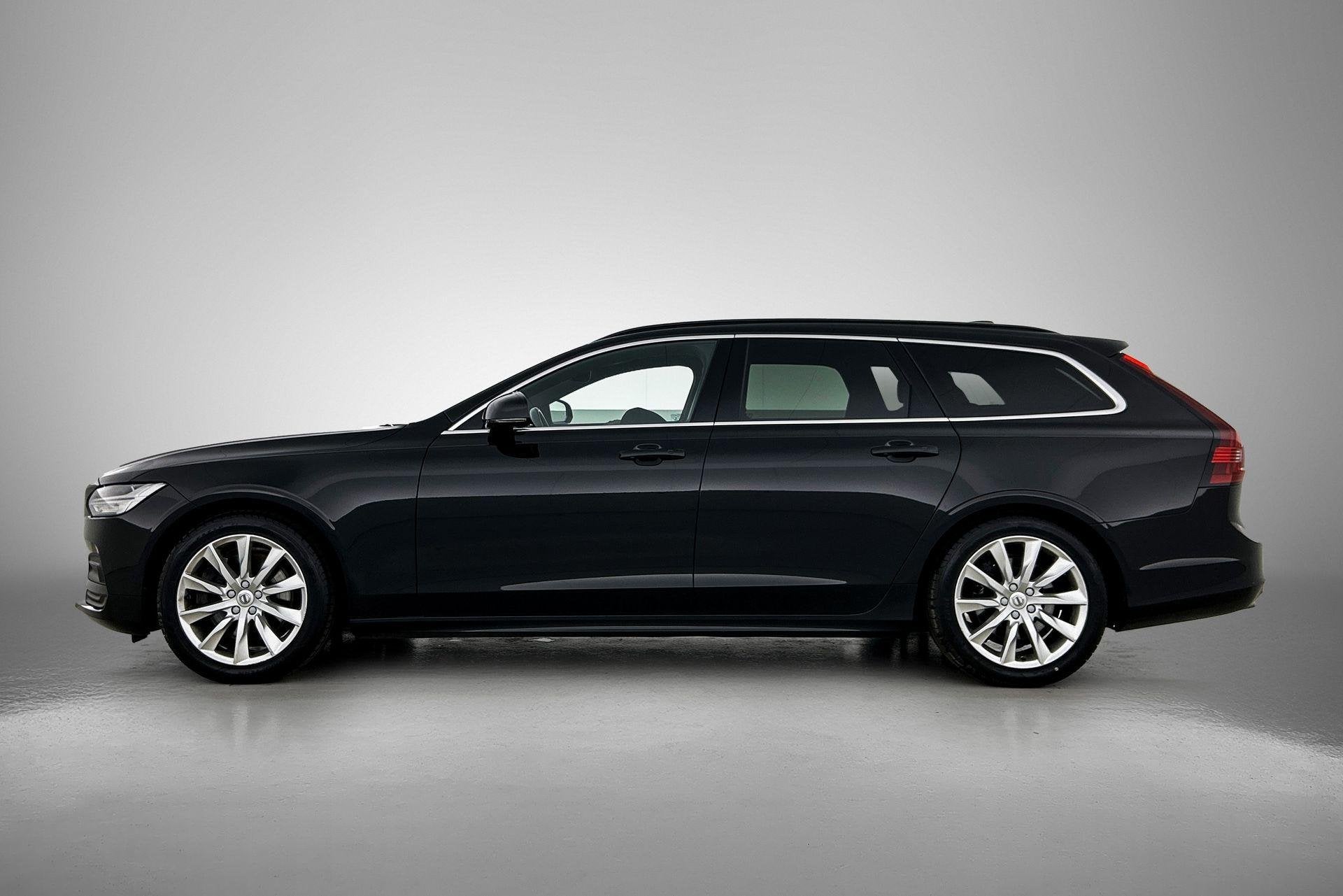 Volvo V90 2.0 B4 Momentum Business 1e Eigenaar | Origineel N, Auto's, 12 maanden, Euro 6, 4 cilinders, Zwart