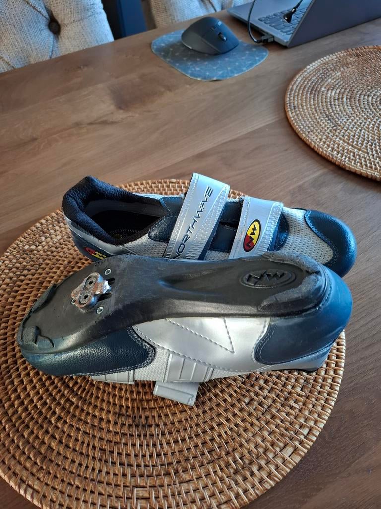 Vittoria Italian Cycling shoes, Ophalen
