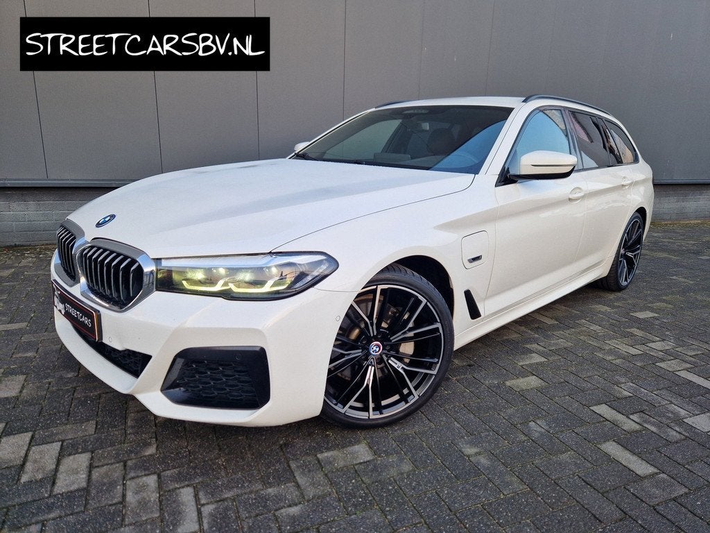 BMW 5-serie Touring 530e xDrive M Sport /Led /Adap Cruise, 1935 kg, Gebruikt, Euro 6, 4 cilinders