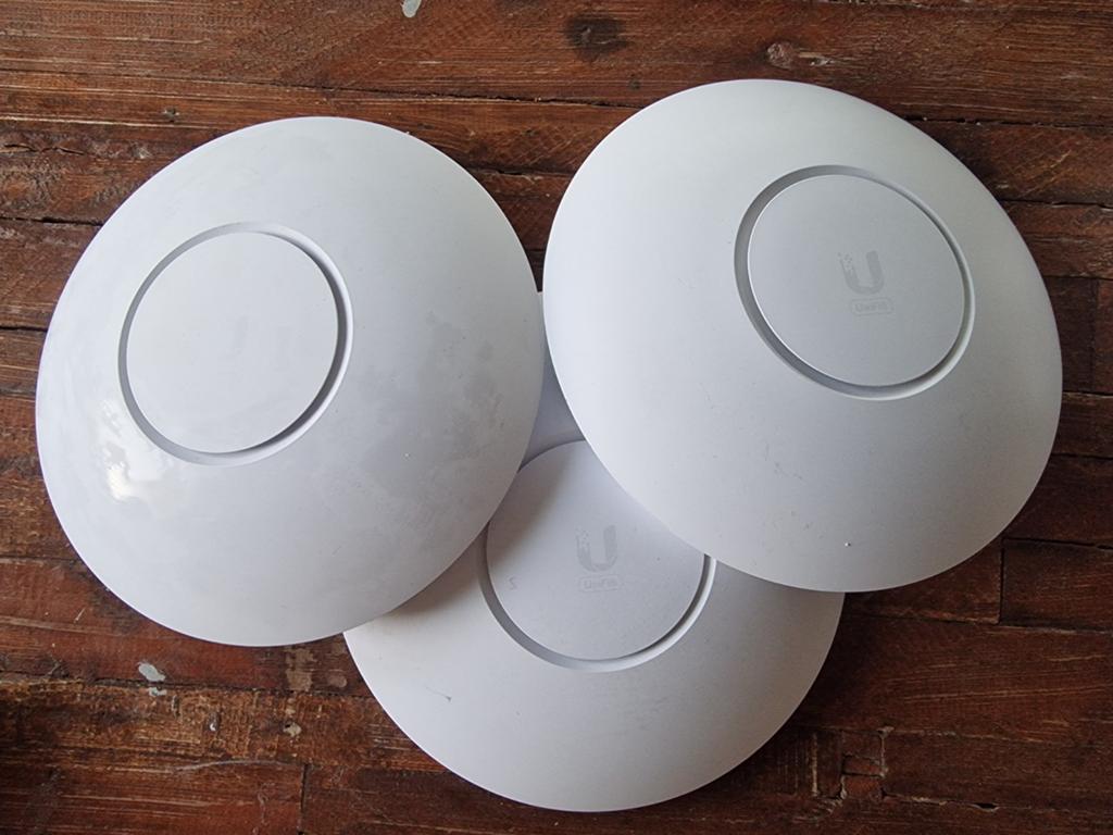 Ubiquiti UniFi 6 Long-Range (U6-LR) Access Point, Computers en Software, Accesspoints, Zo goed als nieuw, Ophalen