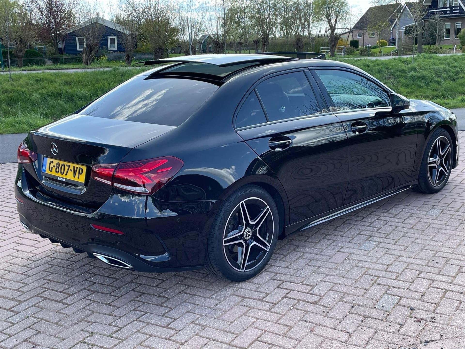 Mercedes A-Klasse Limousine A 180 d 116pk 7G-DCT Launch Edit, Auto's, Dealer onderhouden, Gebruikt, 4 cilinders, 116 pk