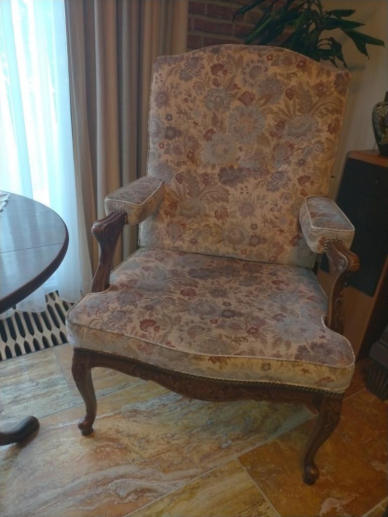 Antieke fauteuil met bloemenpatroon, Ophalen of Verzenden