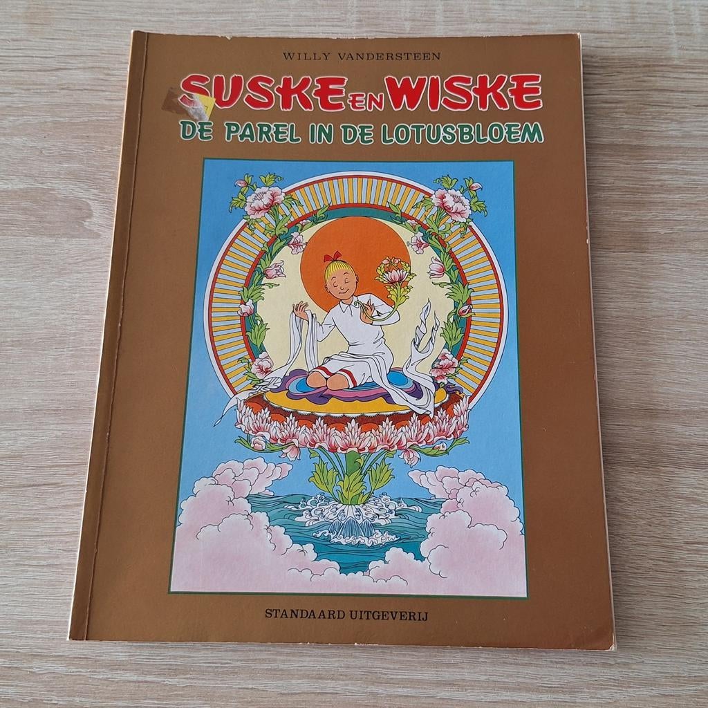 Suske en Wiske - De Parel in de Lotusbloem, Boeken, Stripboeken, Eén stripboek, Ophalen of Verzenden, Gelezen, Willy Vandersteen
