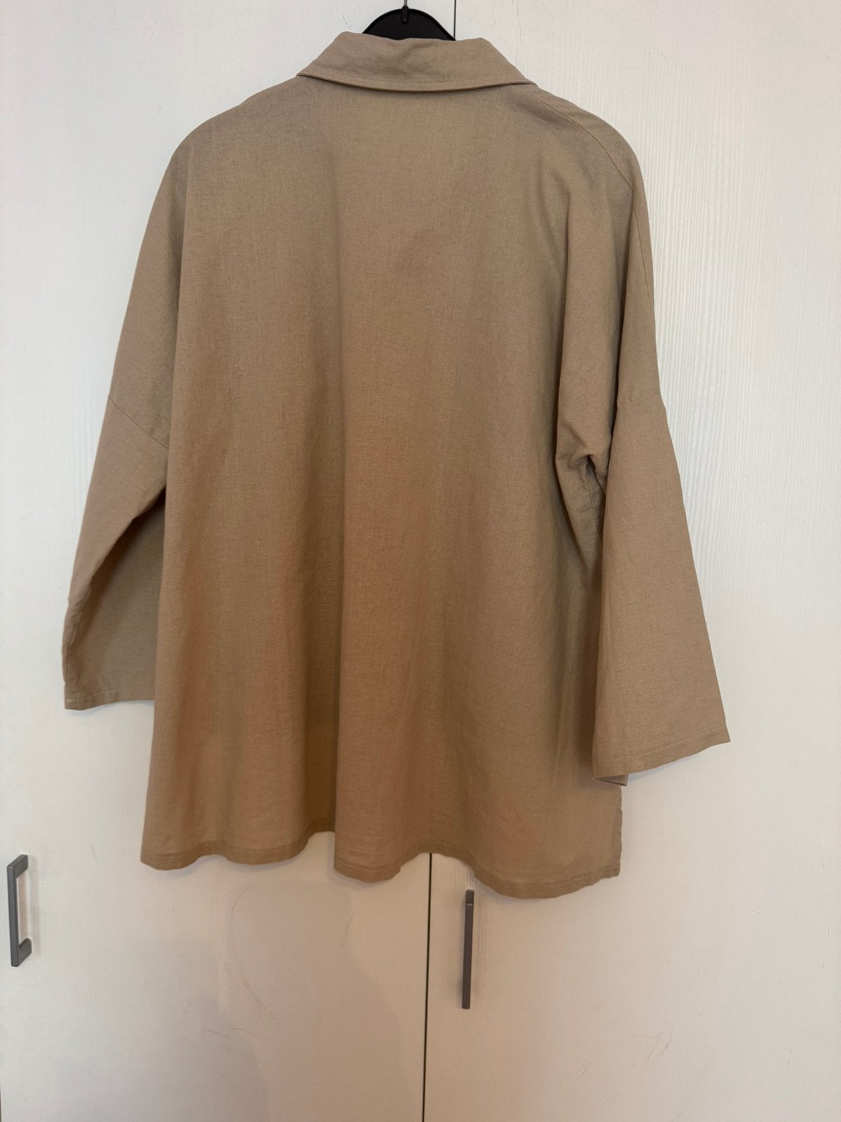 Mooie aparte blouse, Ophalen of Verzenden, Nieuw, Maat 42/44 (L), Beige