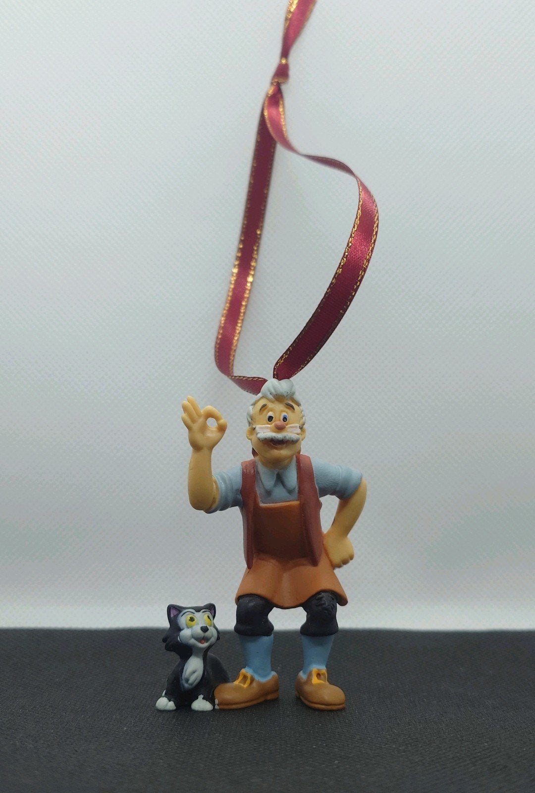 Disney Gepetto met Figaro kerst ornament hanger kerstbal, Verzamelen, Ophalen of Verzenden, Peter Pan of Pinokkio, Nieuw