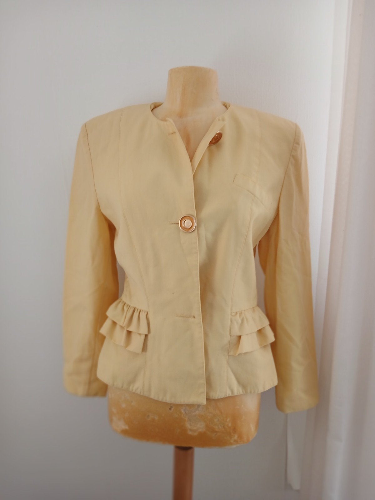 schattig jasje geel mt 38 mist een knoop, Maat 38/40 (M), Made in Italy, Verzenden, Geel