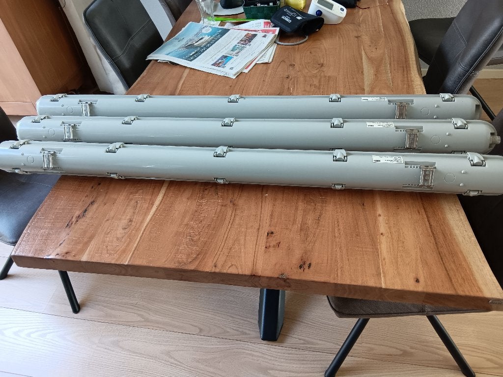 TL armaturen 3 stuks 125 cm lang, Doe-het-zelf en Verbouw, Ophalen, Gebruikt, Minder dan 50 watt, Overige typen