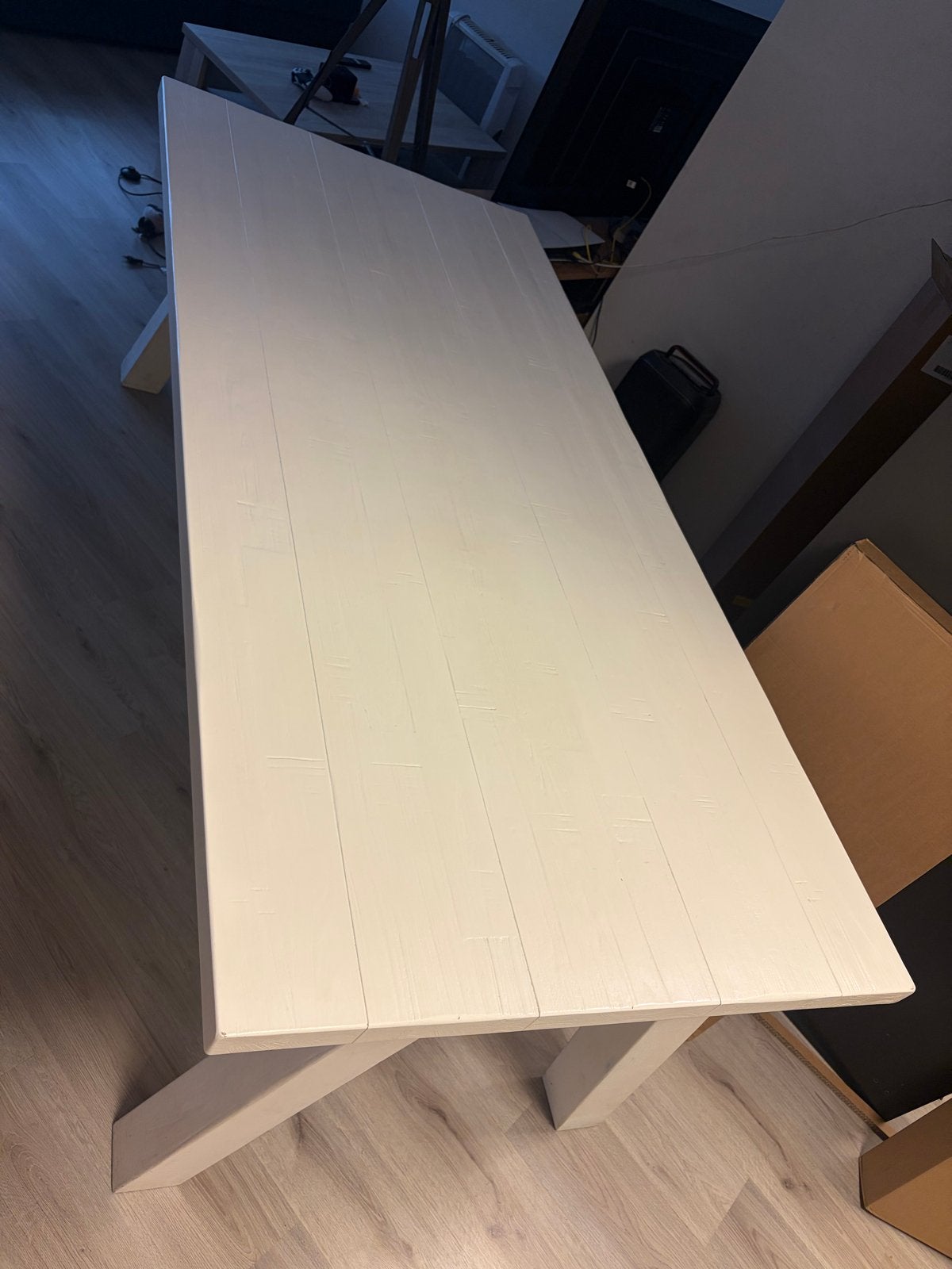 Eettafel met 4 stoelen (3 grijs, 1 crème) - ZGAN, Huis en Inrichting, Tafels | Eettafels, Ophalen, 200 cm of meer, 50 tot 100 cm