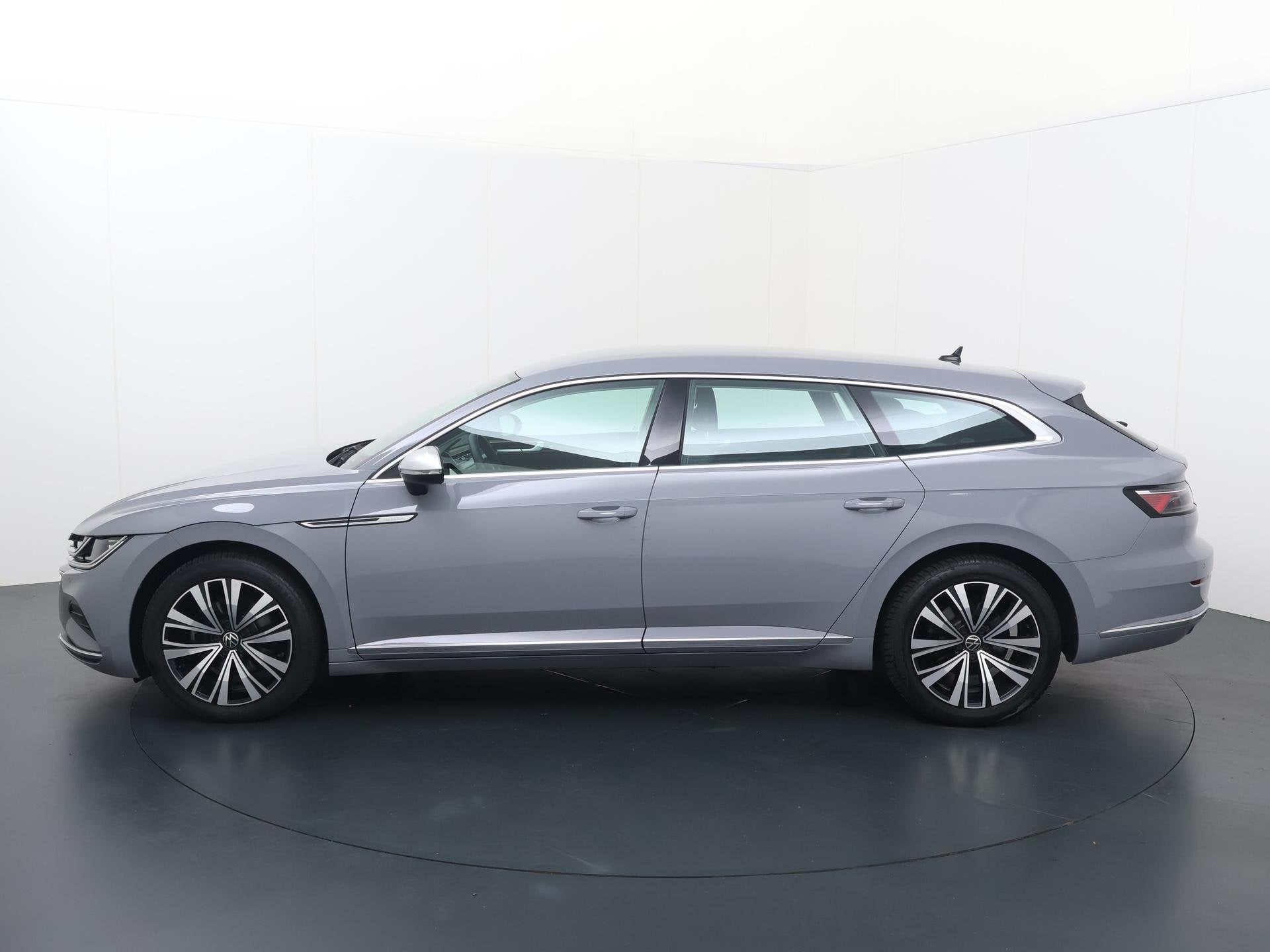 Volkswagen Arteon Shooting Brake 1.4 TSI eHybrid Elegance Bu, 12 maanden, Arteon, Gebruikt, Leder en Stof