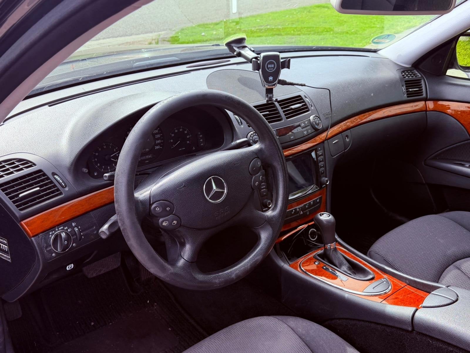 Mercedes-Benz E-klasse 200 K. Classic 184 PK CARPLAY, Automaat, Gebruikt, 4 cilinders, 1796 cc