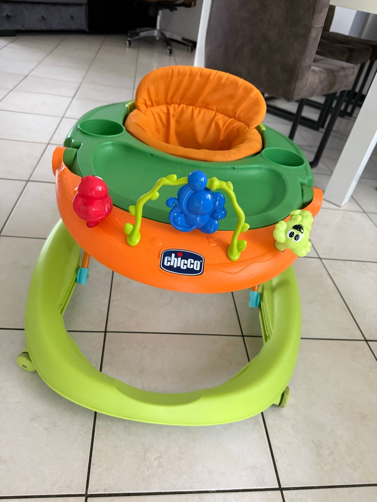 Chicco Loopwagen - Groen/Oranje met Speeltjes, Kinderen en Baby's, Ophalen of Verzenden, Gebruikt, Overige typen, Met wieltjes