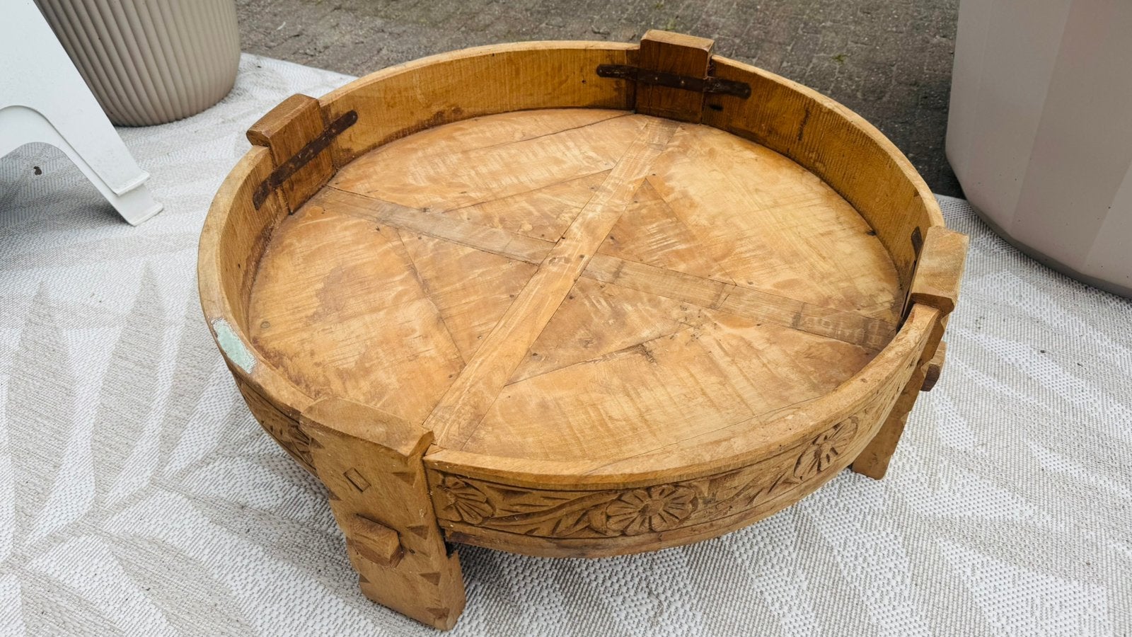 Leuke Chakki Indiase maalsteen teakhout tafeltje, Ophalen, Zo goed als nieuw, Rond, Hout