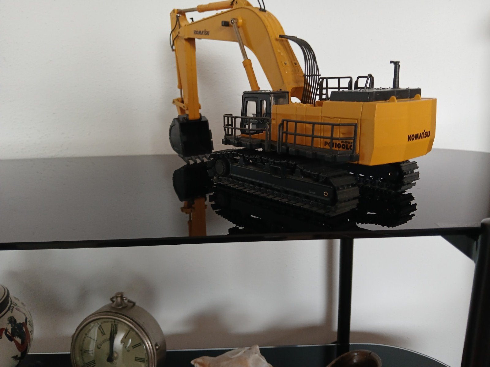 Komatsu 1100 LC Graafmachine - Vitrinemodel, Ophalen of Verzenden, Zo goed als nieuw, Groter dan 1:32, Overige merken
