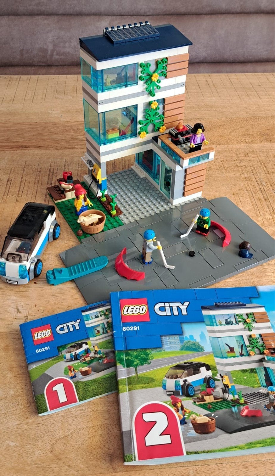 LEGO City 60291 Familiehuis met auto, Kinderen en Baby's, Speelgoed | Duplo en Lego, Compleet, City, Lego, Ophalen of Verzenden