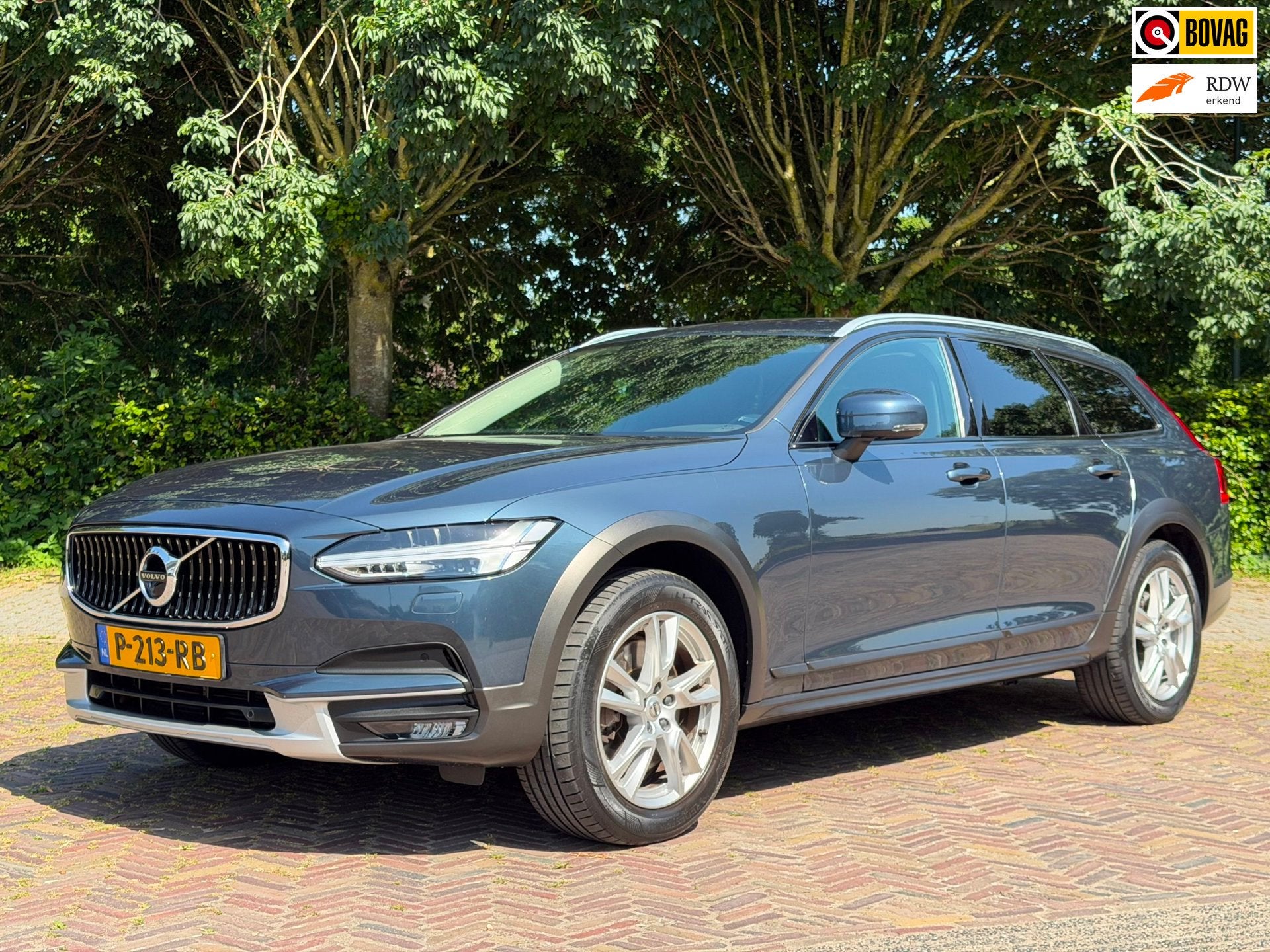 Volvo V90 Cross Country 2.0 T5 AWD Ocean Race, 250PK, Trekha, Auto's, Volvo, 1734 kg, 4 cilinders, 1969 cc, Blauw