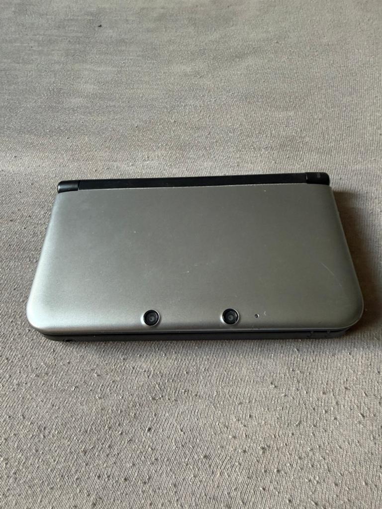 Nintendo 3DS XL Grijs, Ophalen of Verzenden, Zo goed als nieuw, 3DS, Met beschermhoes of tas