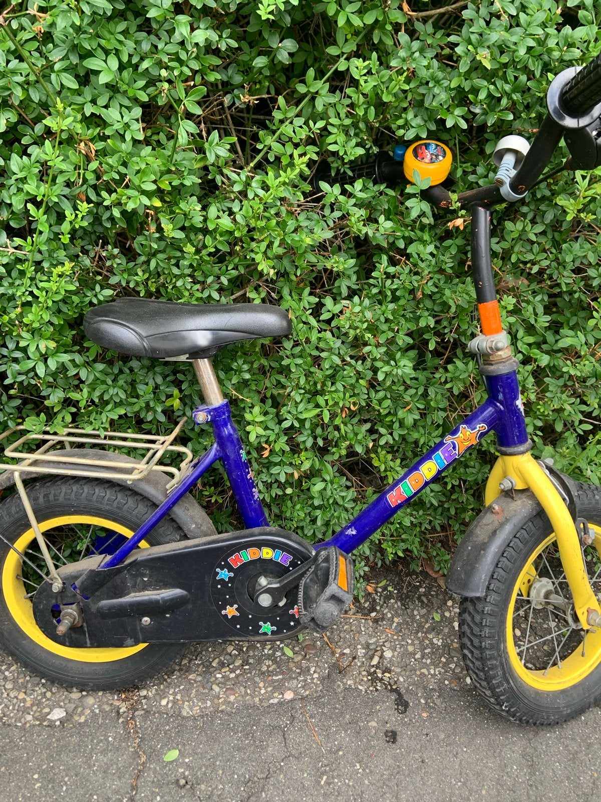 Kiddie kinderfiets, blauw/geel, 16 inch, Ophalen, Gebruikt, Terugtraprem, 16 tot 20 inch