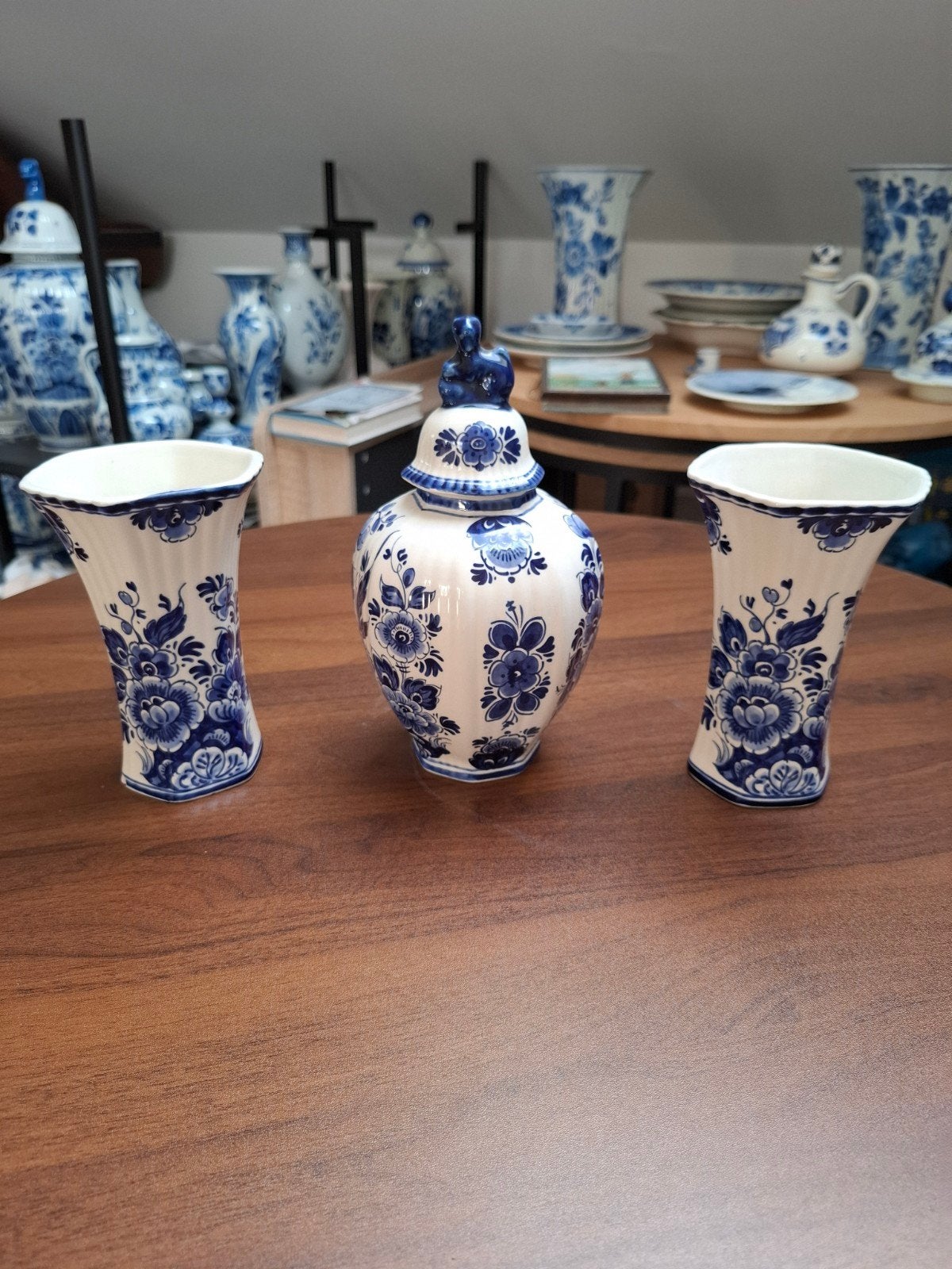 Delfts blauw kaststel van Flora, Antiek en Kunst, Antiek | Vazen, Ophalen of Verzenden
