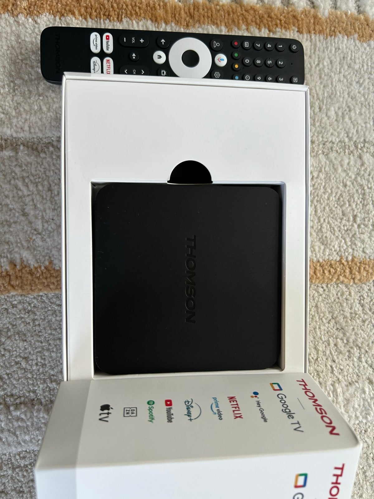 Thomson Streaming Box 4K UHD met Google TV, Ophalen of Verzenden, Zo goed als nieuw, HDMI
