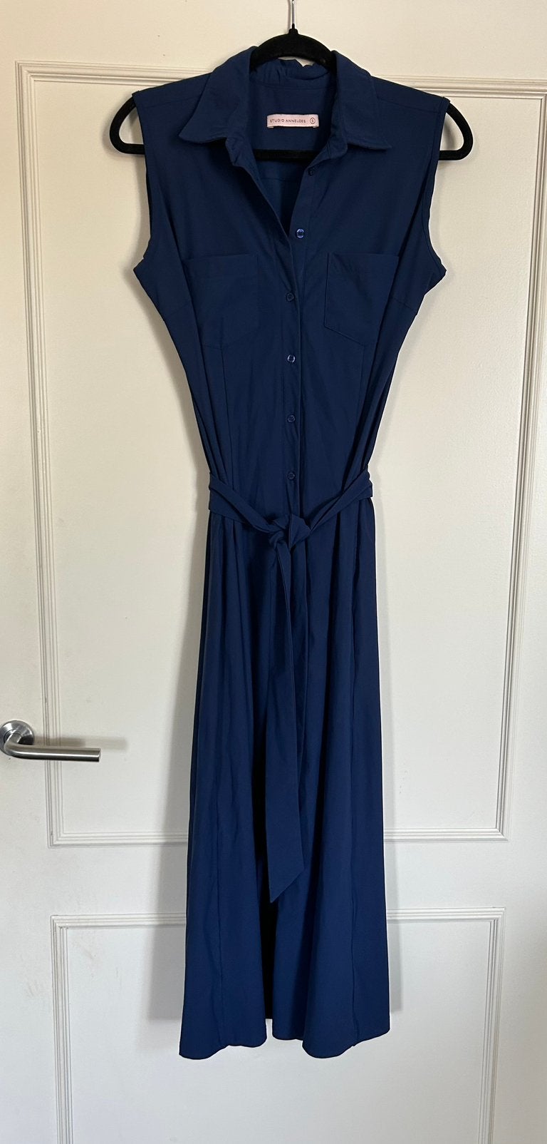 Dark Blue Donkerblauwe Studio Anneloes dress, jurk in maat S, Zo goed als nieuw, Maat 36 (S), Onder de knie, Verzenden