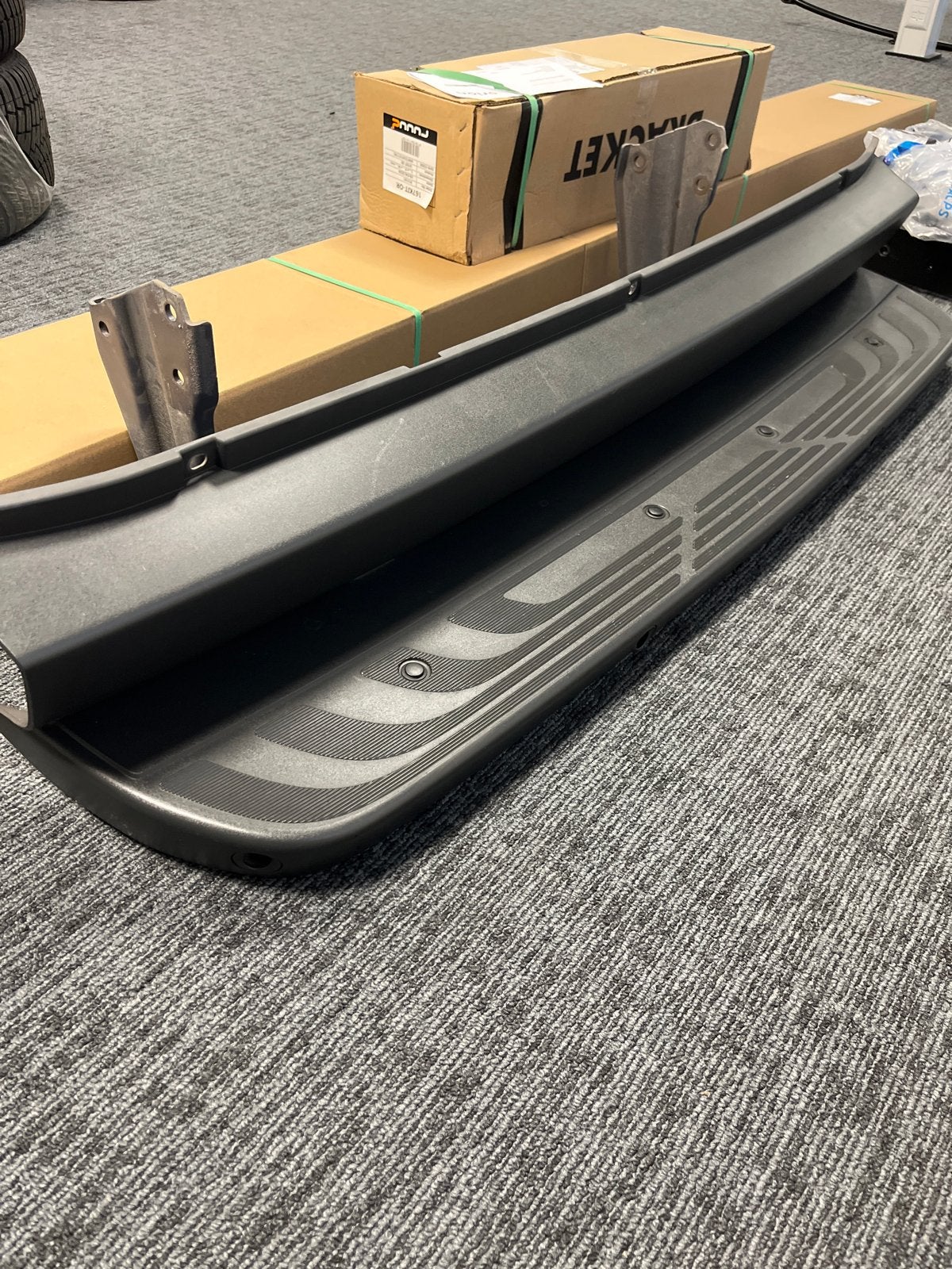 Mercedes Sprinter 907 Bumper Opstap Achter, Auto-onderdelen, Carrosserie en Plaatwerk, Ophalen, Gebruikt, Mercedes-Benz, Achter