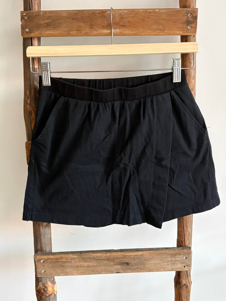 Broek/rok van Unacoo, Ophalen of Verzenden, Gedragen, Zwart, Boven de knie