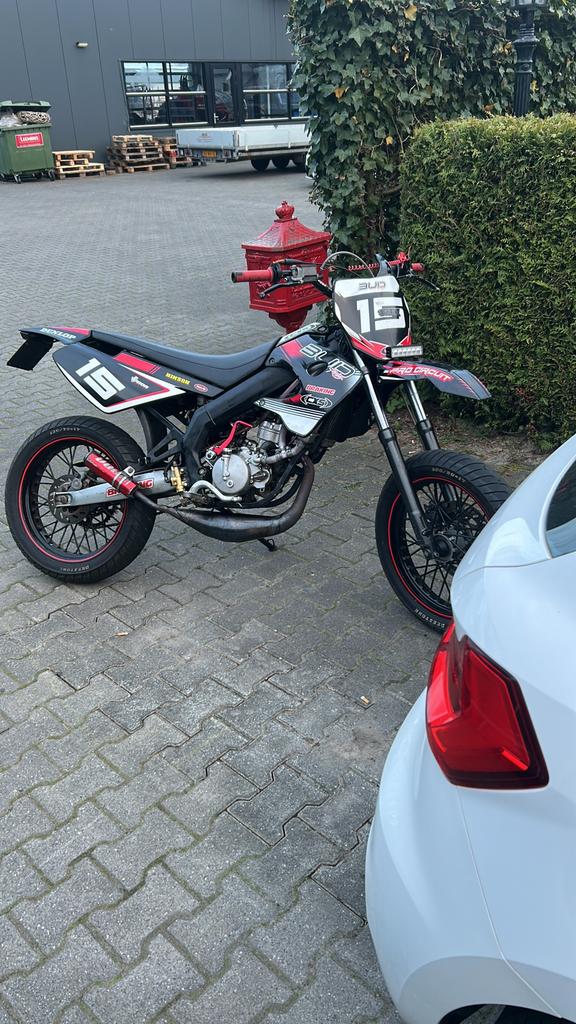 Derbi senda 80cc, Fietsen en Brommers, Ophalen, Maximaal 45 km/u, 80 cc