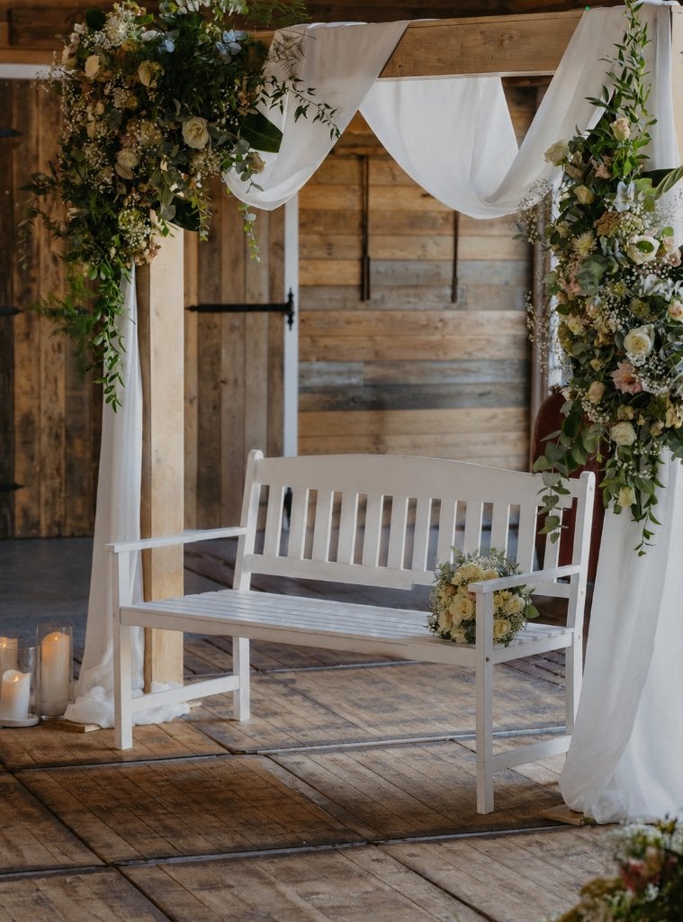 Trouw boog/wedding arbor backdrop (hout) (ook te huur)