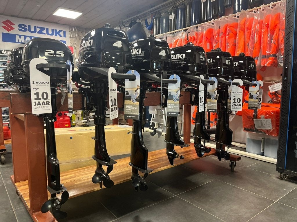 Te koop nieuwe Suzuki buitenboordmotoren nu 10 jaar garantie, Watersport en Boten, Ophalen, Viertaktmotor, Nieuw, Buitenboordmotor