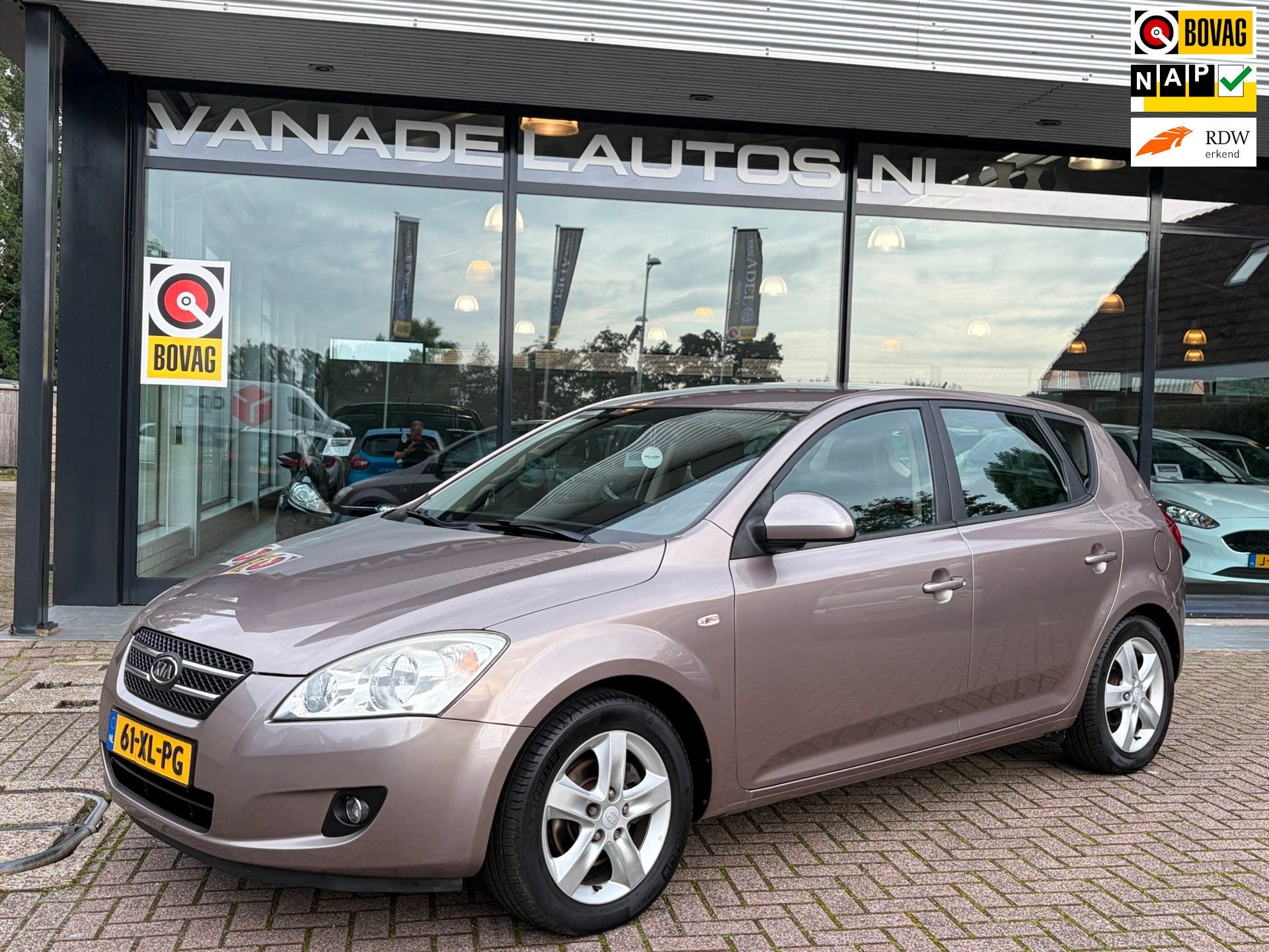 Kia Cee'd 2.0 X-ecutive 5Drs App-Connect Clima Cruise Trekha, Auto's, Voorwielaandrijving, Dealer onderhouden, Gebruikt, Zwart