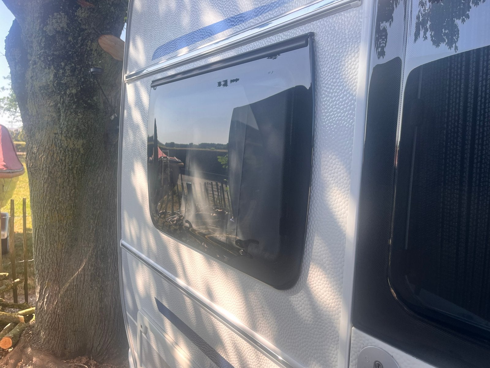 Raam Fendt Saphir 2016 - 900 x 550, Caravans en Kamperen, Caravan accessoires, Gebruikt, Ophalen