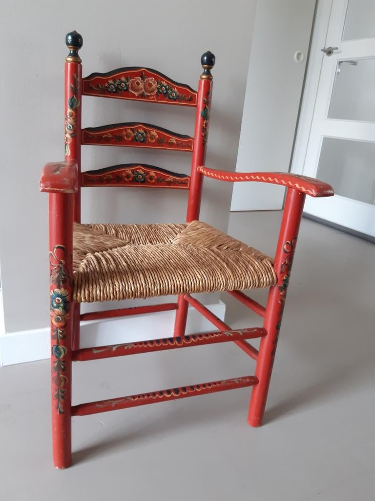 Hindelooper kinderstoel, Ophalen