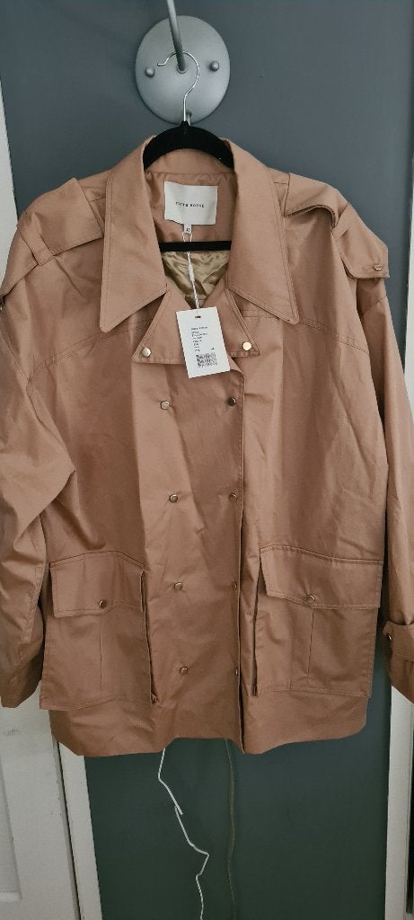 Trenchcoat maat 46 fifth house, Beige, Maat 46/48 (XL) of groter, Nieuw, Ophalen of Verzenden