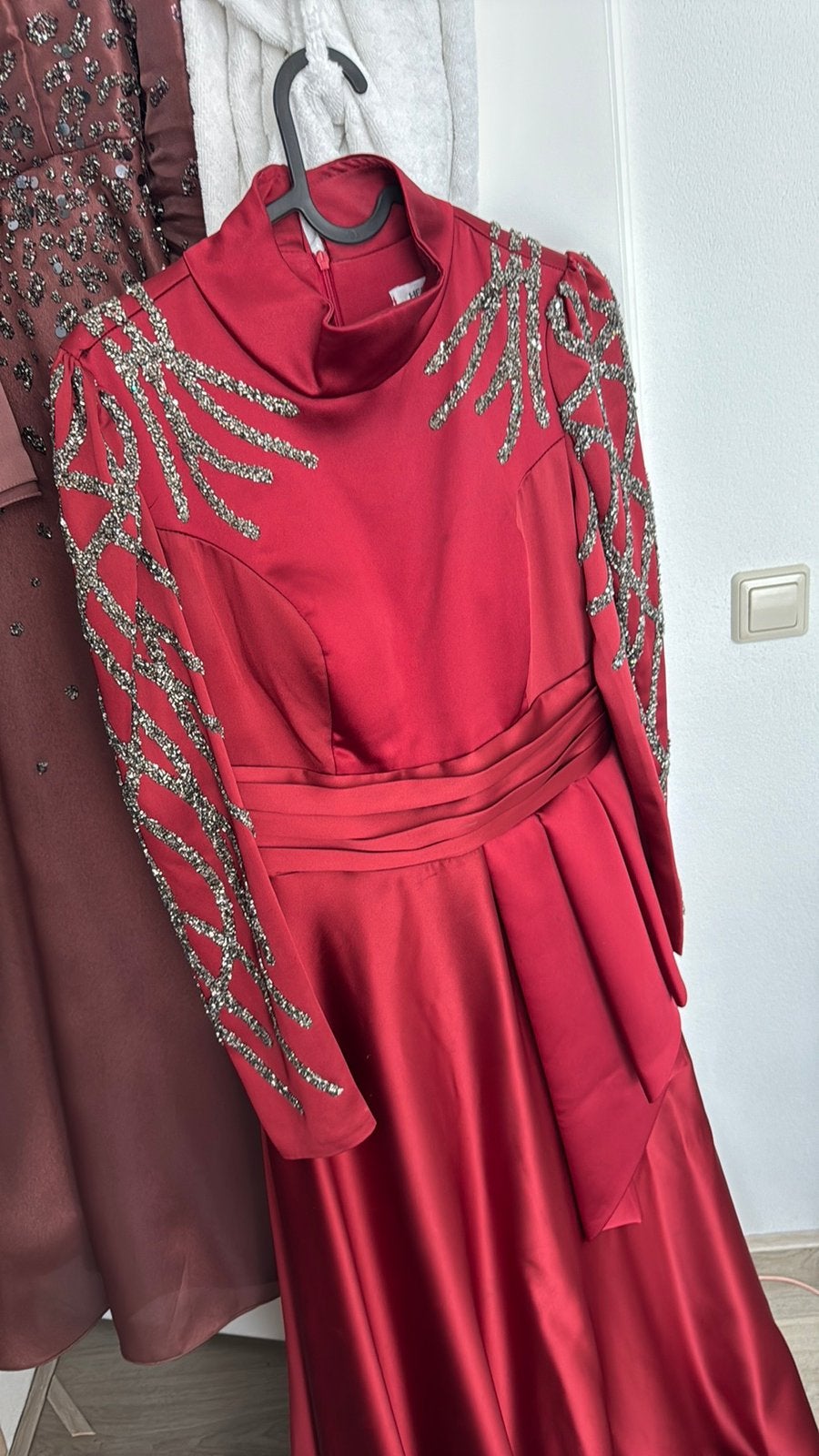 Tesettur abiye-avondjurk, Kleding | Dames, Gelegenheidskleding, Ophalen of Verzenden, Zo goed als nieuw, Maat 38/40 (M), Galajurk