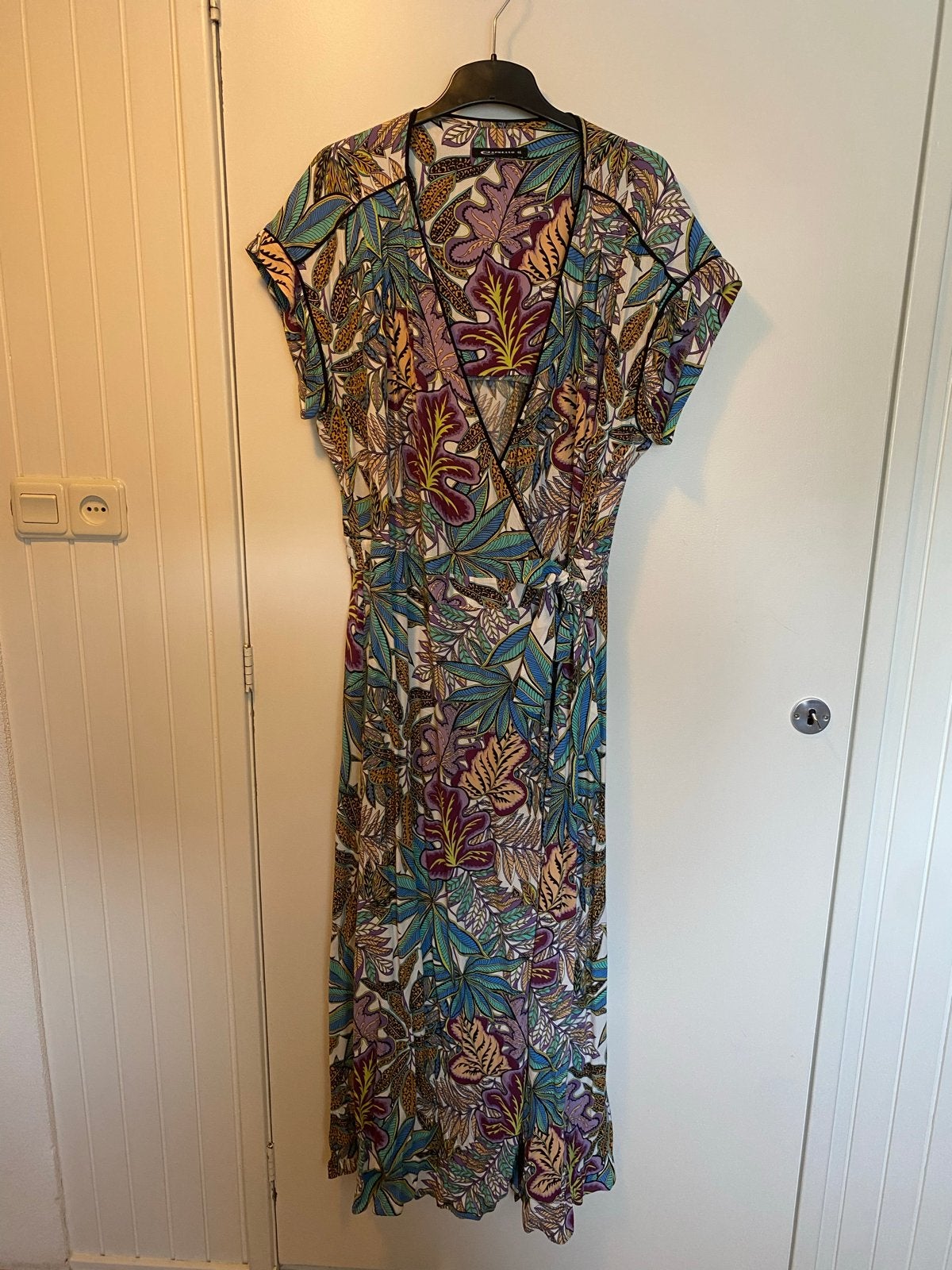 Expresso wikkeljurk met bladprint - Maat 46, Kleding | Dames, Meerkleurig, Maat 46/48 (XL) of groter, Ophalen of Verzenden, Zo goed als nieuw