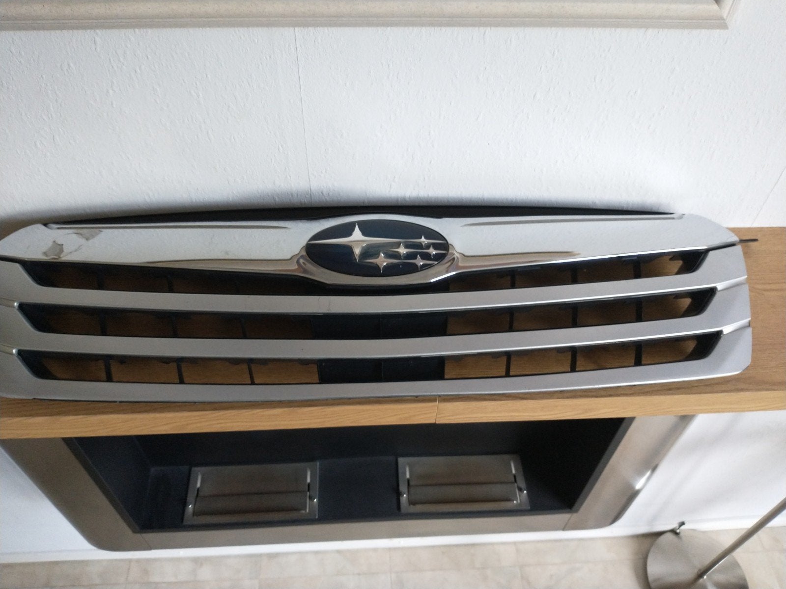 GRILLE VOOR SUBARU OUTBACK, Ophalen, Voor, Subaru, Motorkap