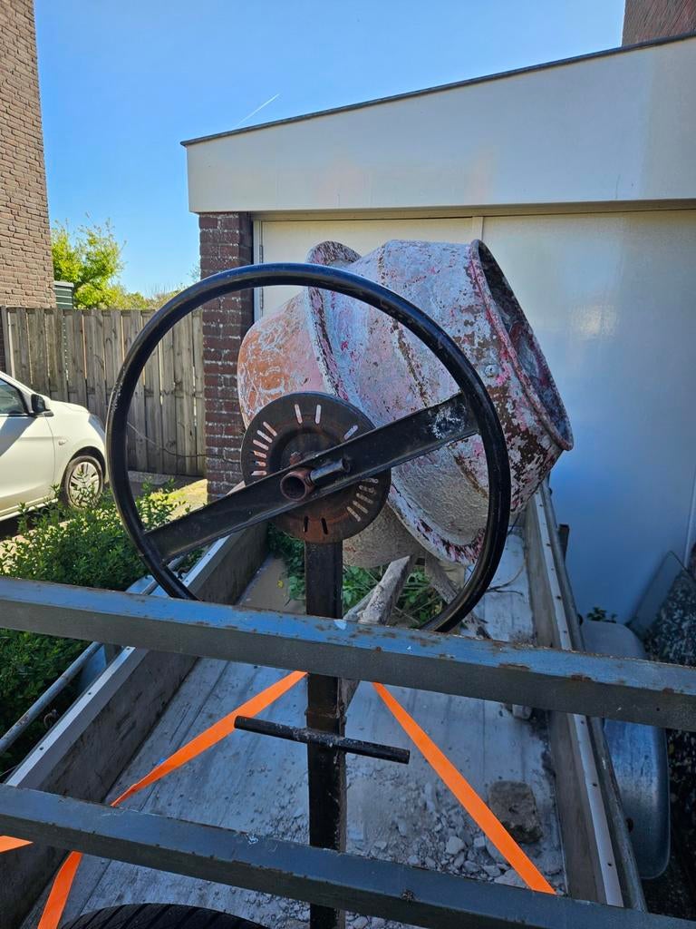 Gebruikte cementmolen / betonmixer te koop of huur regio Alk, Doe-het-zelf en Verbouw, Ophalen of Verzenden, Gebruikt