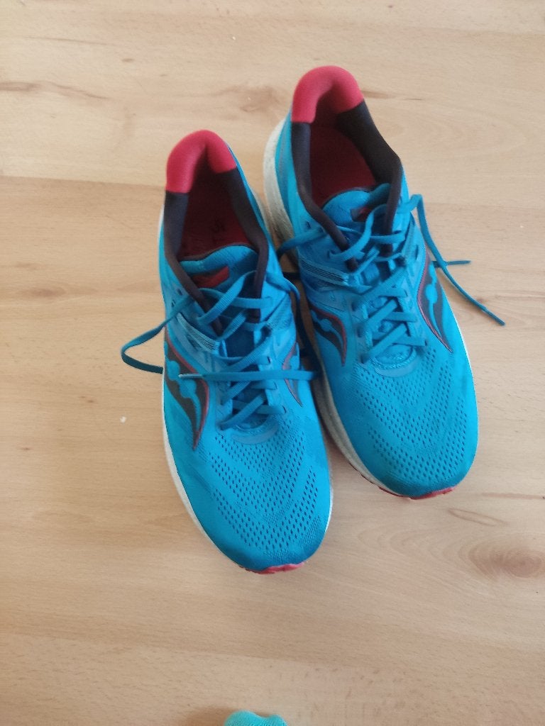hardloopschoenen saucony Triumph, Sport en Fitness, Gebruikt, Hardloopschoenen, Hardlopen, Saucony