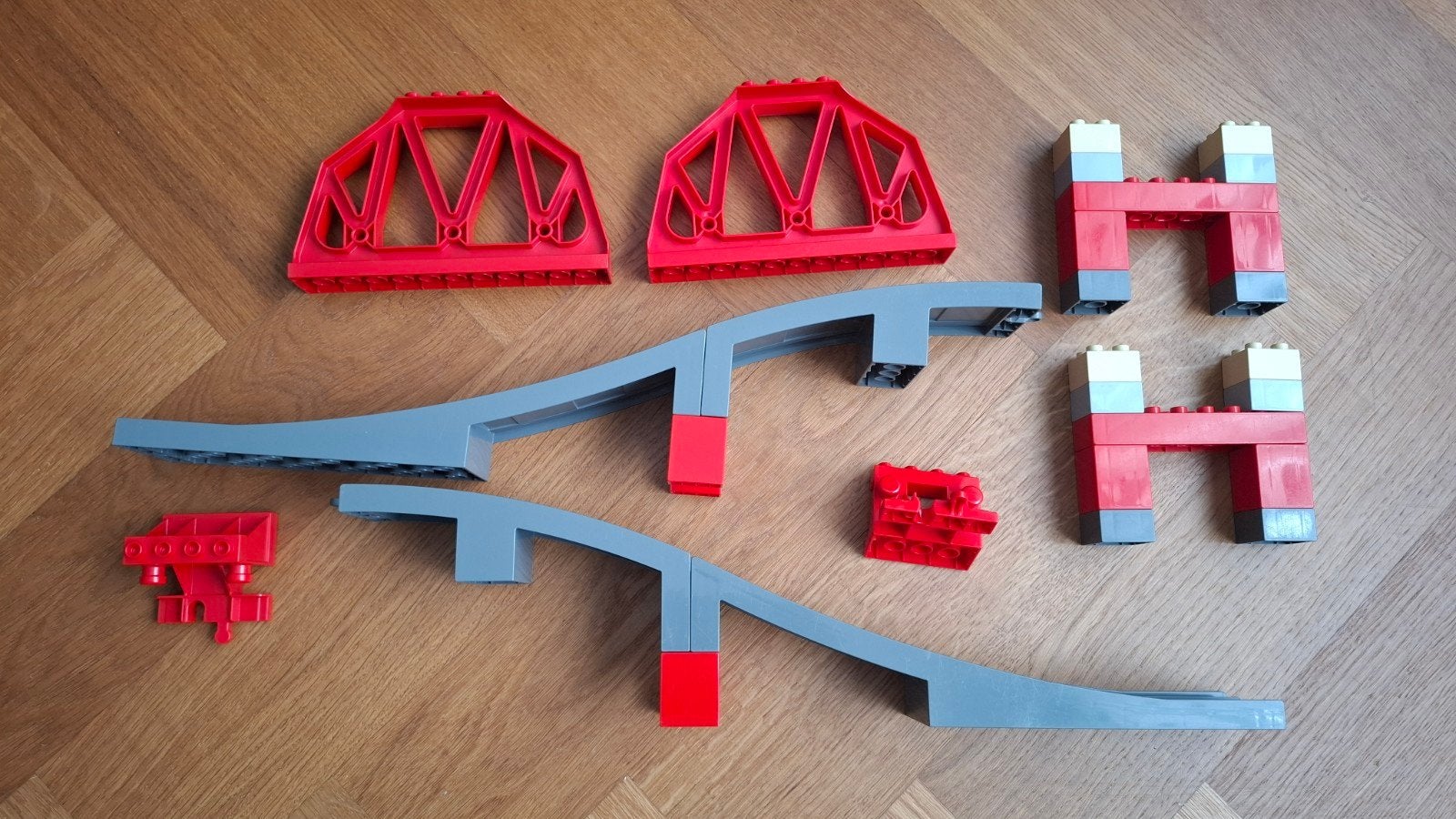 Grote treinbrug van duplo., Kinderen en Baby's, Ophalen, Zo goed als nieuw, Duplo