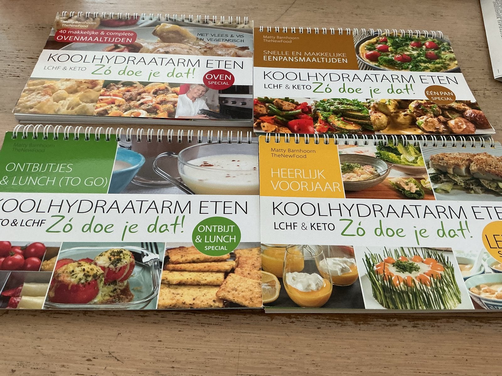 Koolhydraatarm Eten: 4 Speciale Kookboeken (LCHF & Keto), Boeken, Voorgerechten en Soepen, Ophalen of Verzenden, Zo goed als nieuw