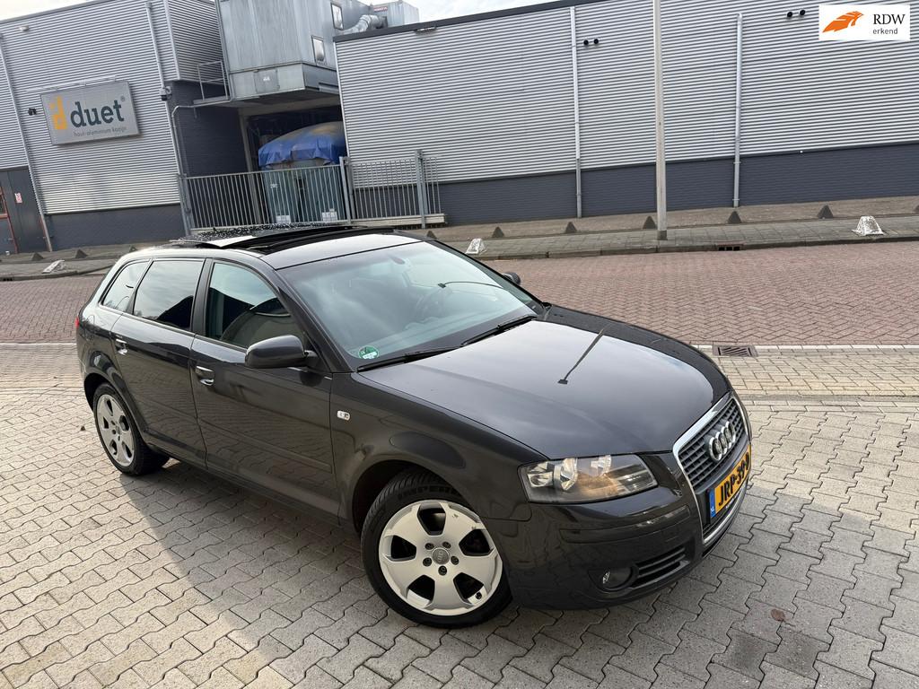 Audi A3 Sportback 2.0 FSI Ambition Pro Line AUTOMAAT PANORAM, 4 cilinders, Automatische klimaatregeling, Leder en Stof, 14 km/l