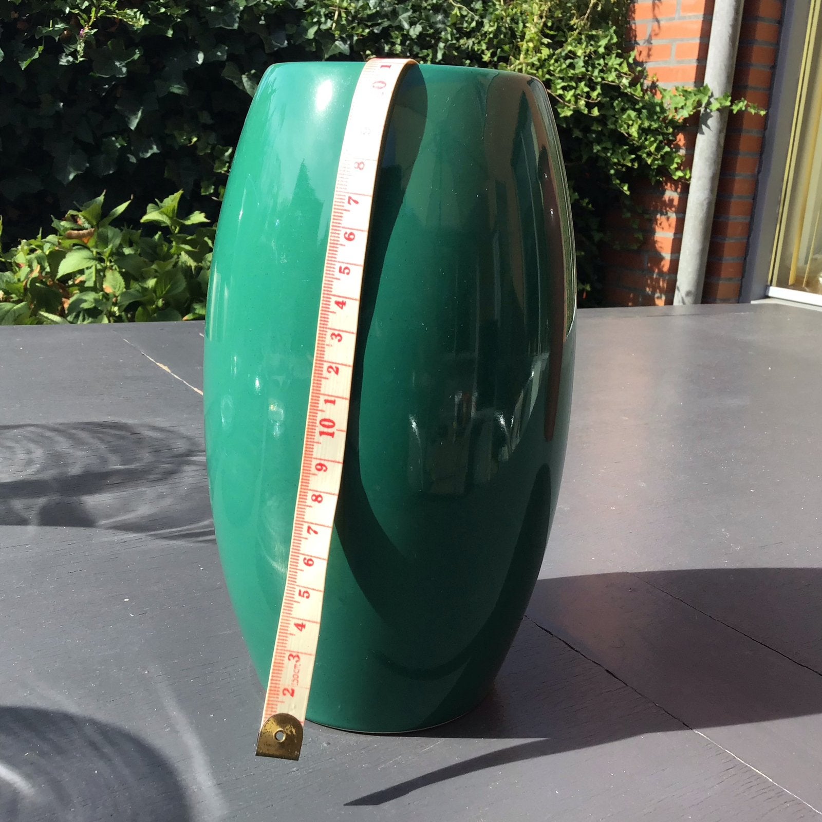 Groene keramische vaas - 28 cm hoog, Antiek en Kunst, Antiek | Vazen, Ophalen
