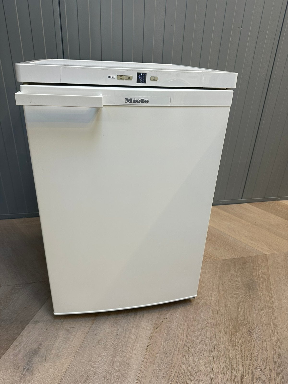 Miele Tafelmodel vriezer A+ NoFrost incl Garantie&Bezorging, Witgoed en Apparatuur, Vriezers en Diepvrieskisten, Miele, Gebruikt