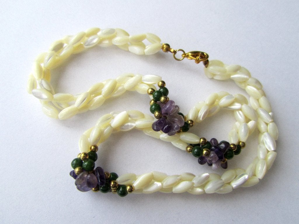 Mooie ketting met groene jade, amethist, parelmoeren, Sieraden, Tassen en Uiterlijk, Kettingen, Overige kleuren, Verzenden, Nieuw