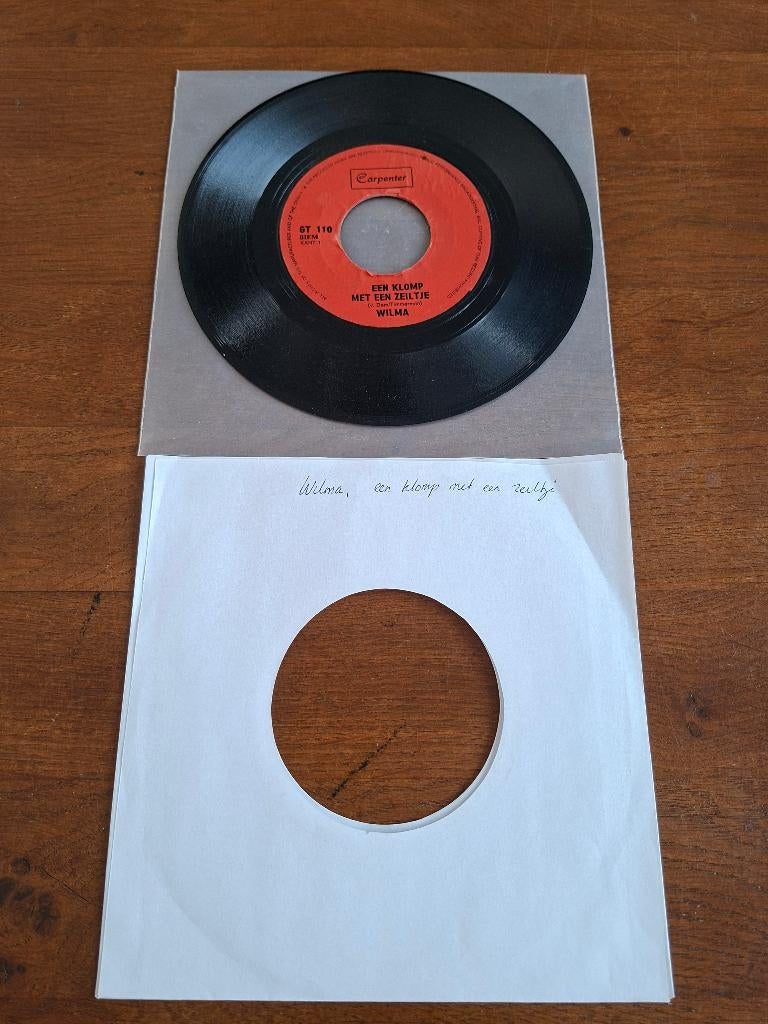 Wilma ,een klomp met een zeiltje, 7 inch, Ophalen of Verzenden, Zo goed als nieuw, Nederlandstalig