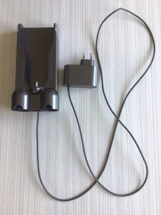 Originele DYSON muuroplaadstation van V8 stofzuiger z.g.a.n., Ophalen of Verzenden, Zo goed als nieuw